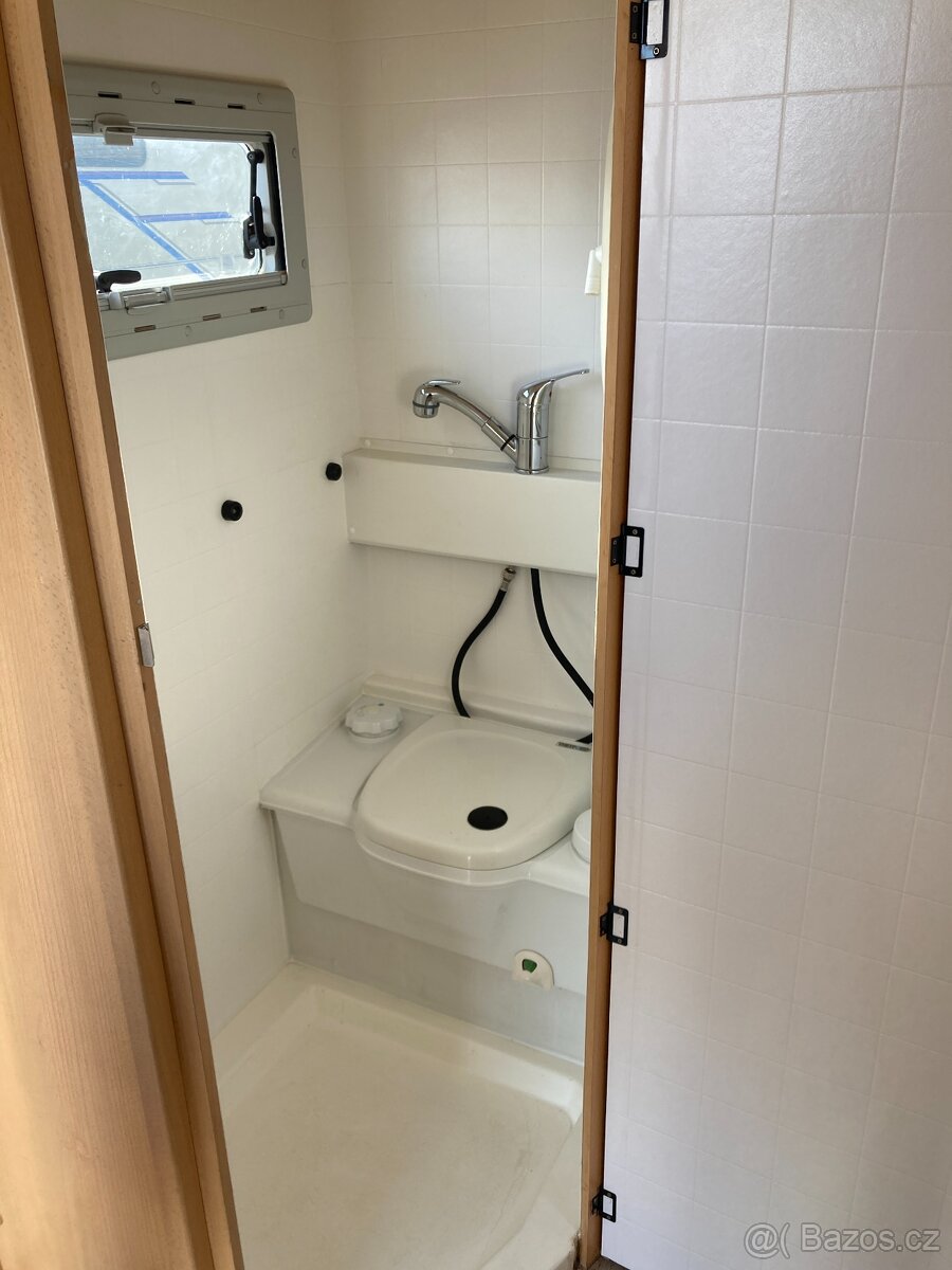 MERCEDES SPRINTER 4X4 2,2TD DOBLECAB. + nástavba - 9