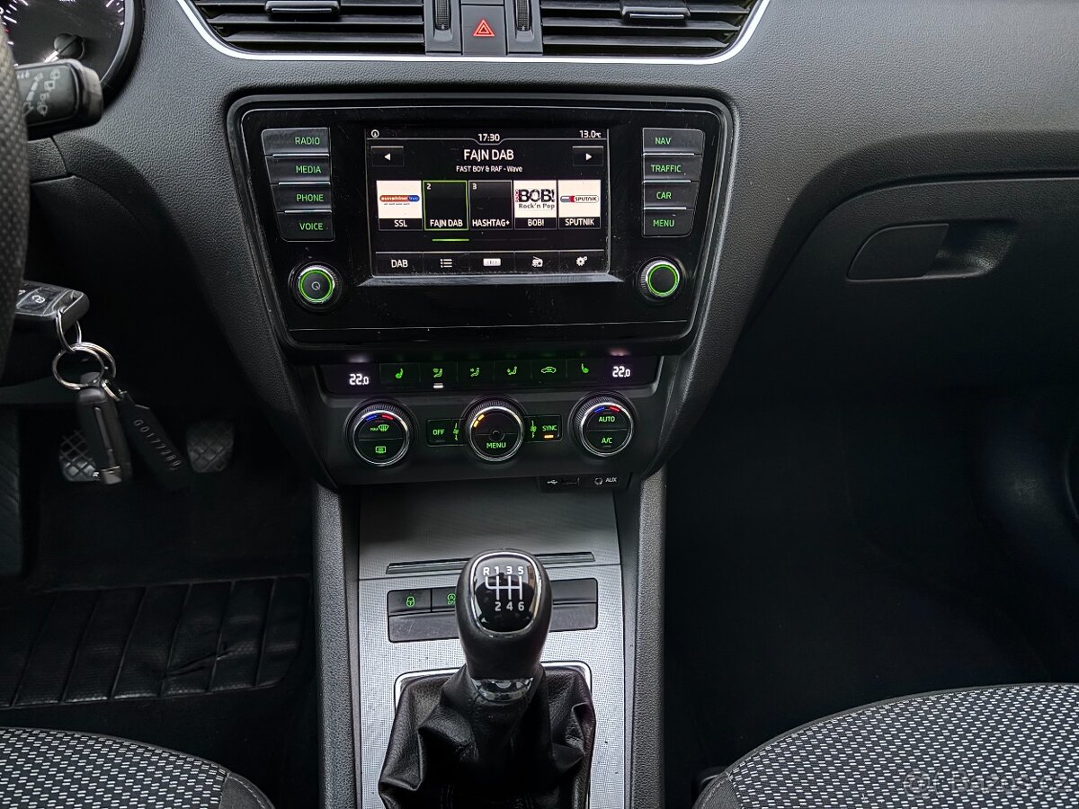 ŠKODA OCTAVIA 2.0TDI 110KW,ELEGANCE,KLIMA,TEMPOMAT,ALU - 9