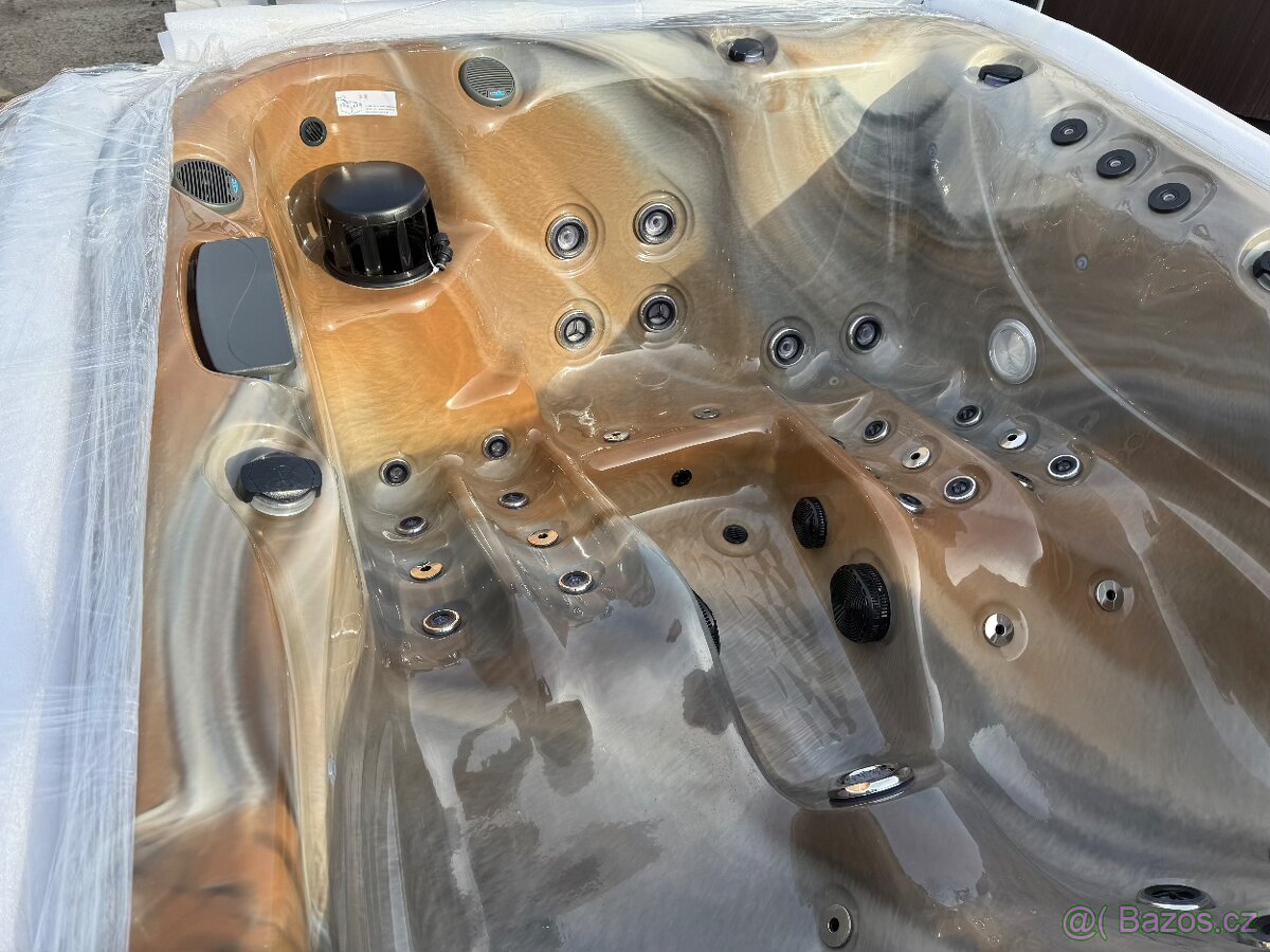 Vířivka Balboa 2X ležení, Max výbava,izolace. - 9