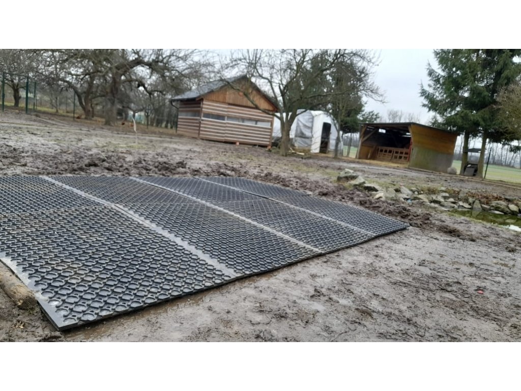 Podlahové desky Paddock zátěžové děrované z PVC 117x 84cm - - 9