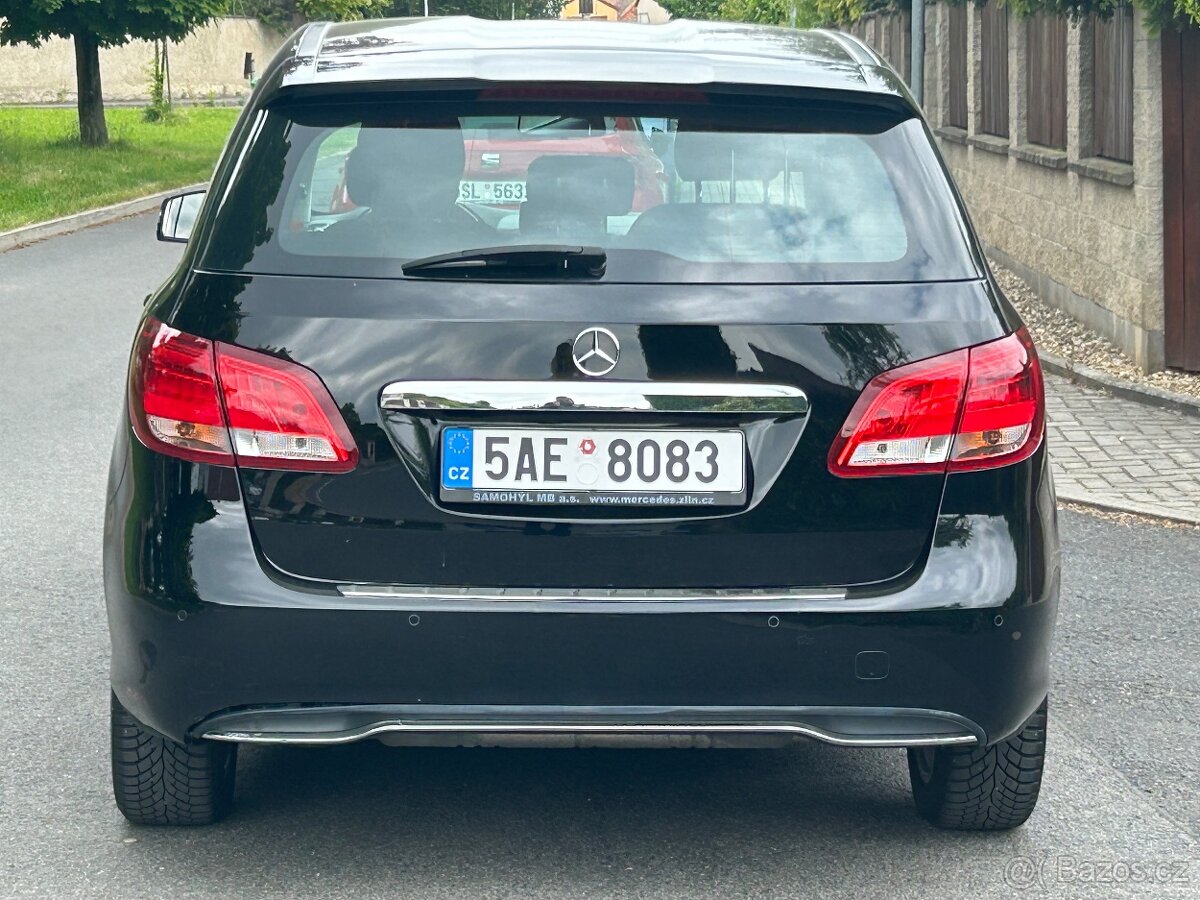 Mercedes-Benz B180 2016 90kw původ ČR, 2. maj., servis MB - 9