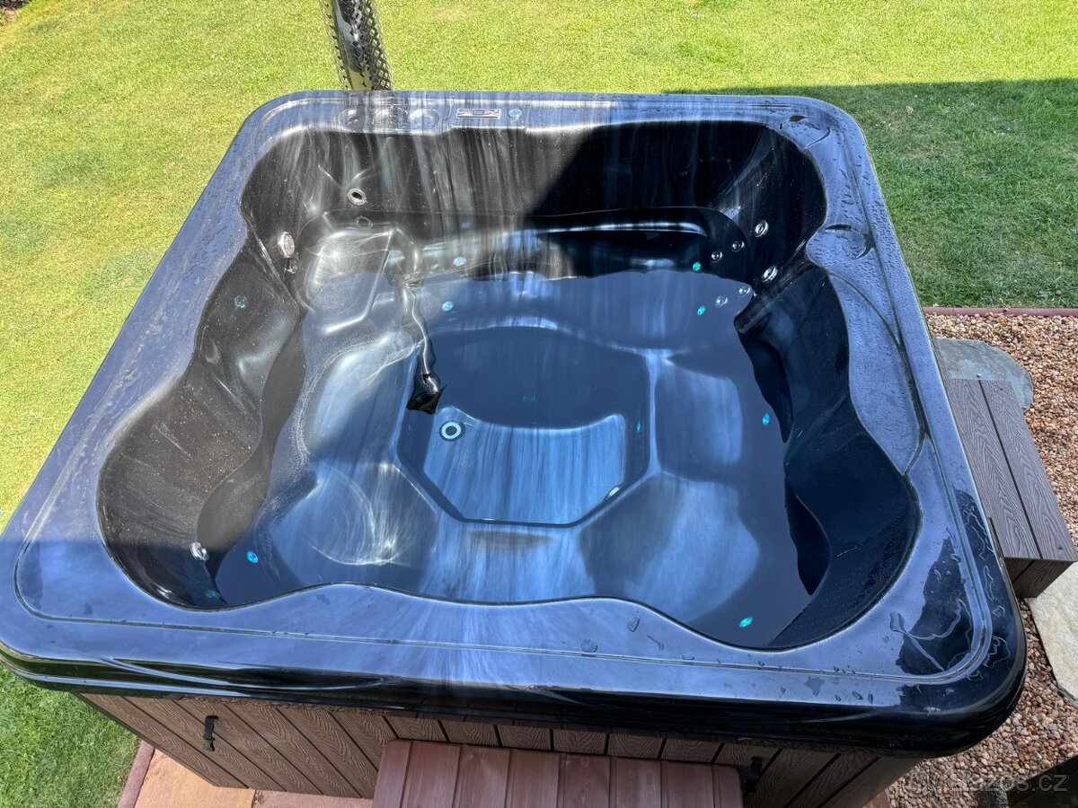 Vyrábíme jedinečné vířivky s vytápěním na dřevo - 9