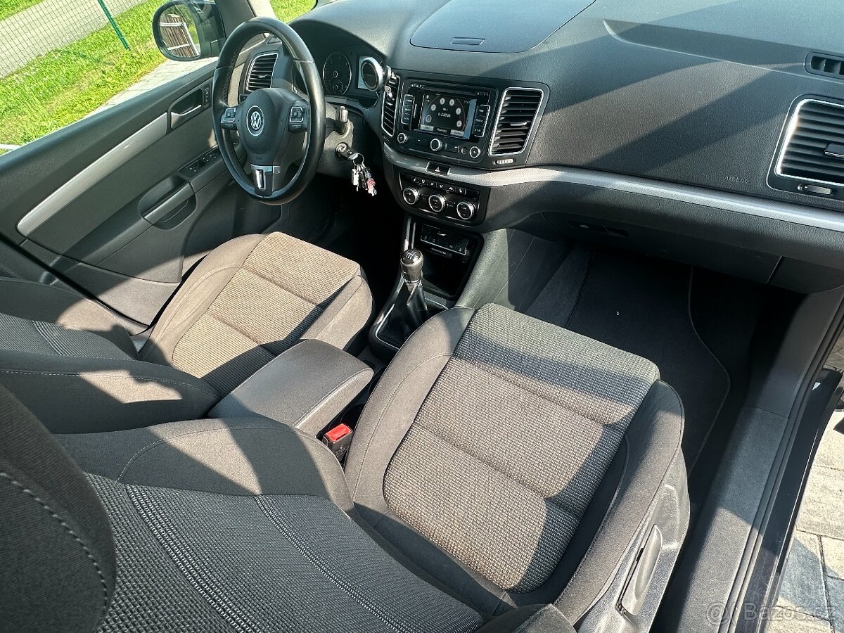 Sharan 2,0 Tdi 130kW NAVI poctivý servis - 9