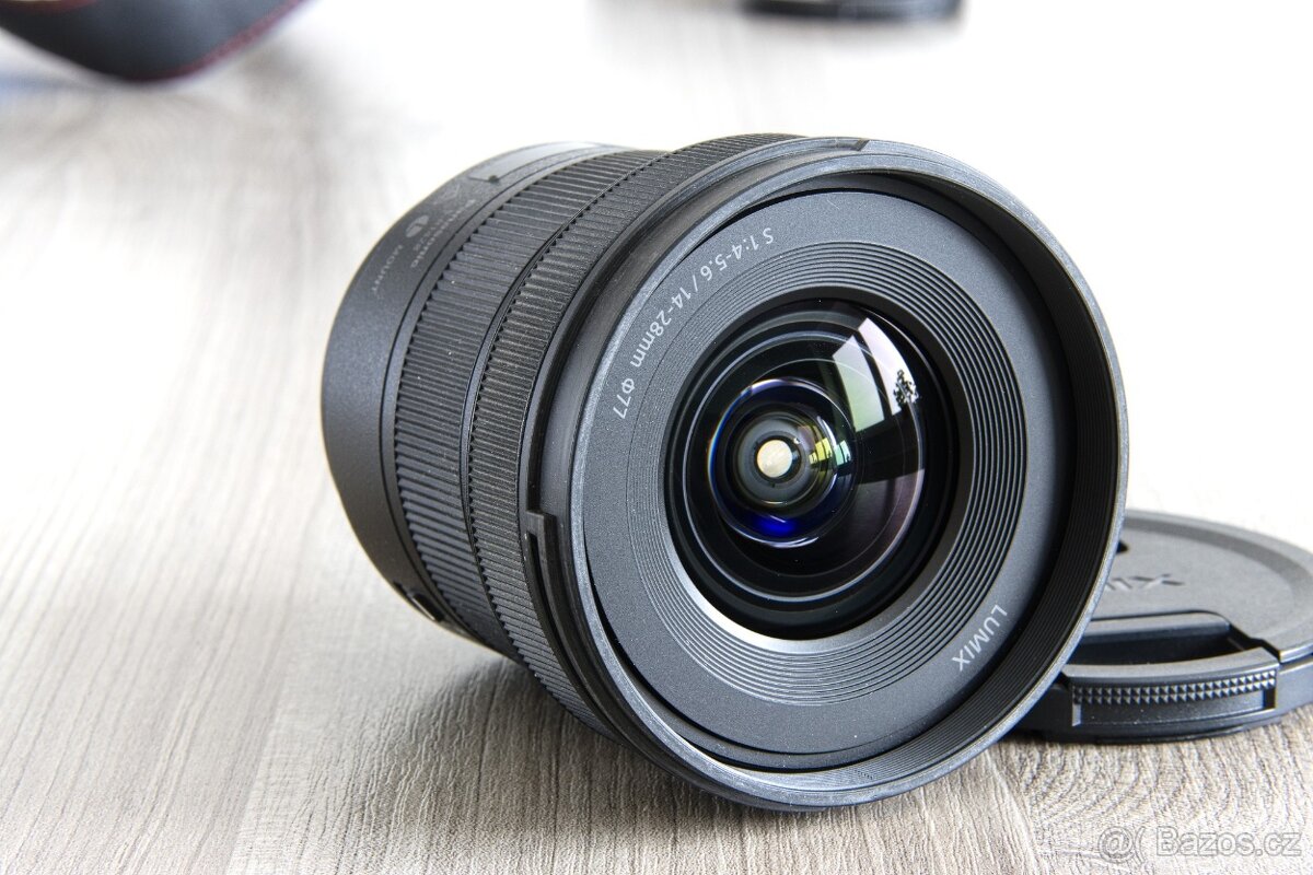 Panasonic Lumix S5 + Panasonic 50mm a Panasonic 14-28mm - 9