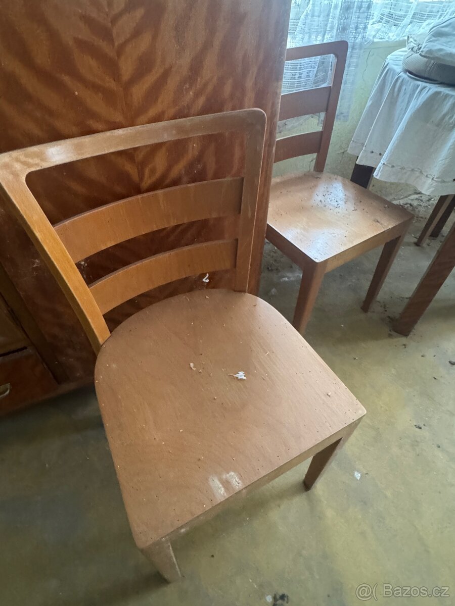 Historický nábytek - 9