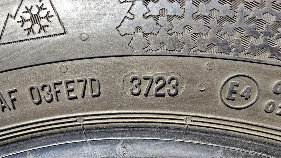 Zimní pneu 205/60R16 Continental - 9