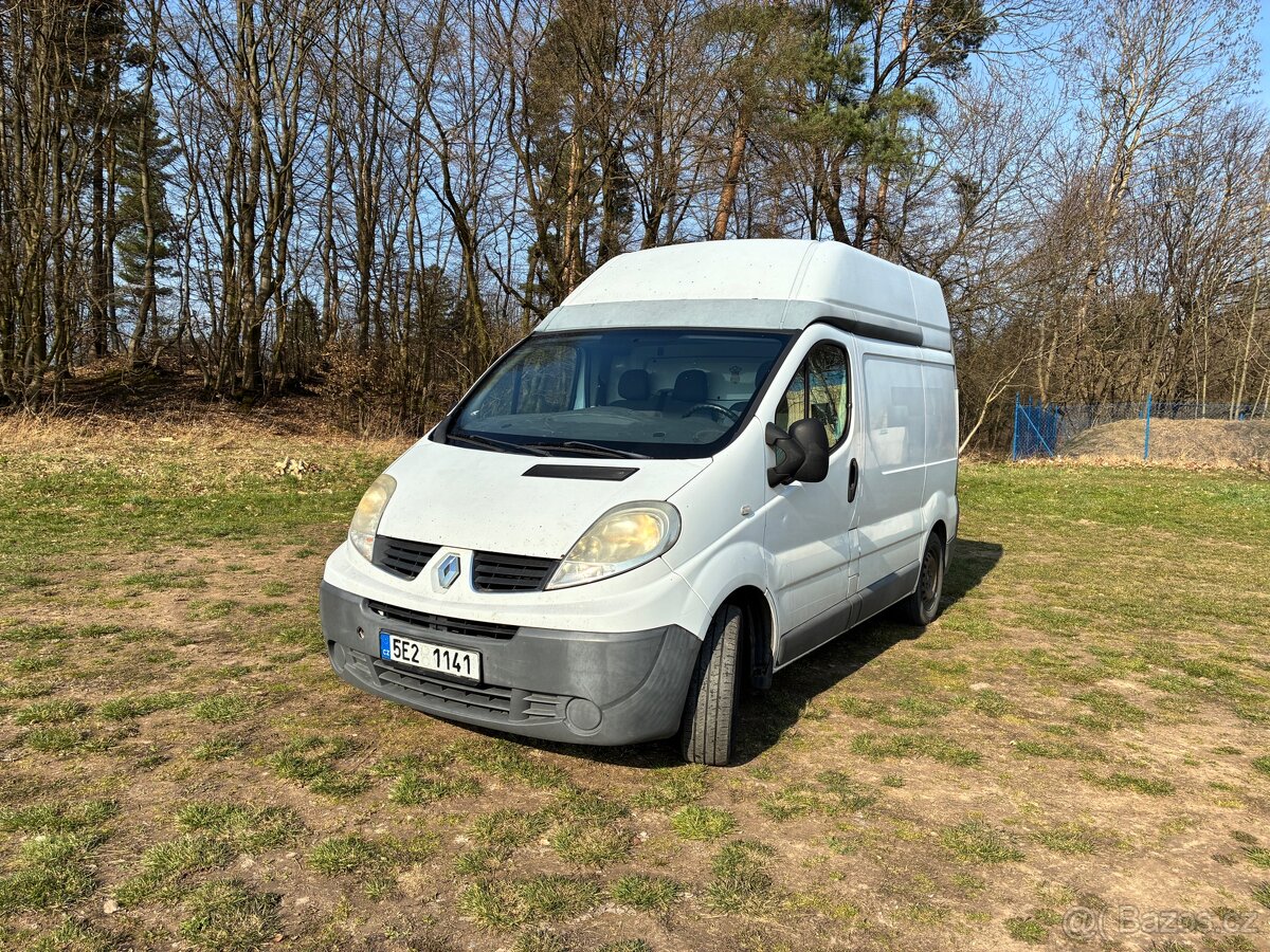 Renault Trafic 2011 - 9