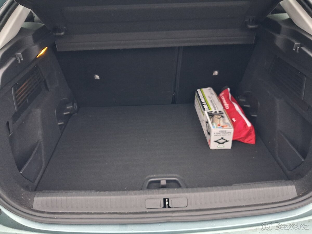 PRODÁM VŮZ CITROEN C4 1.2 PureTech - 9