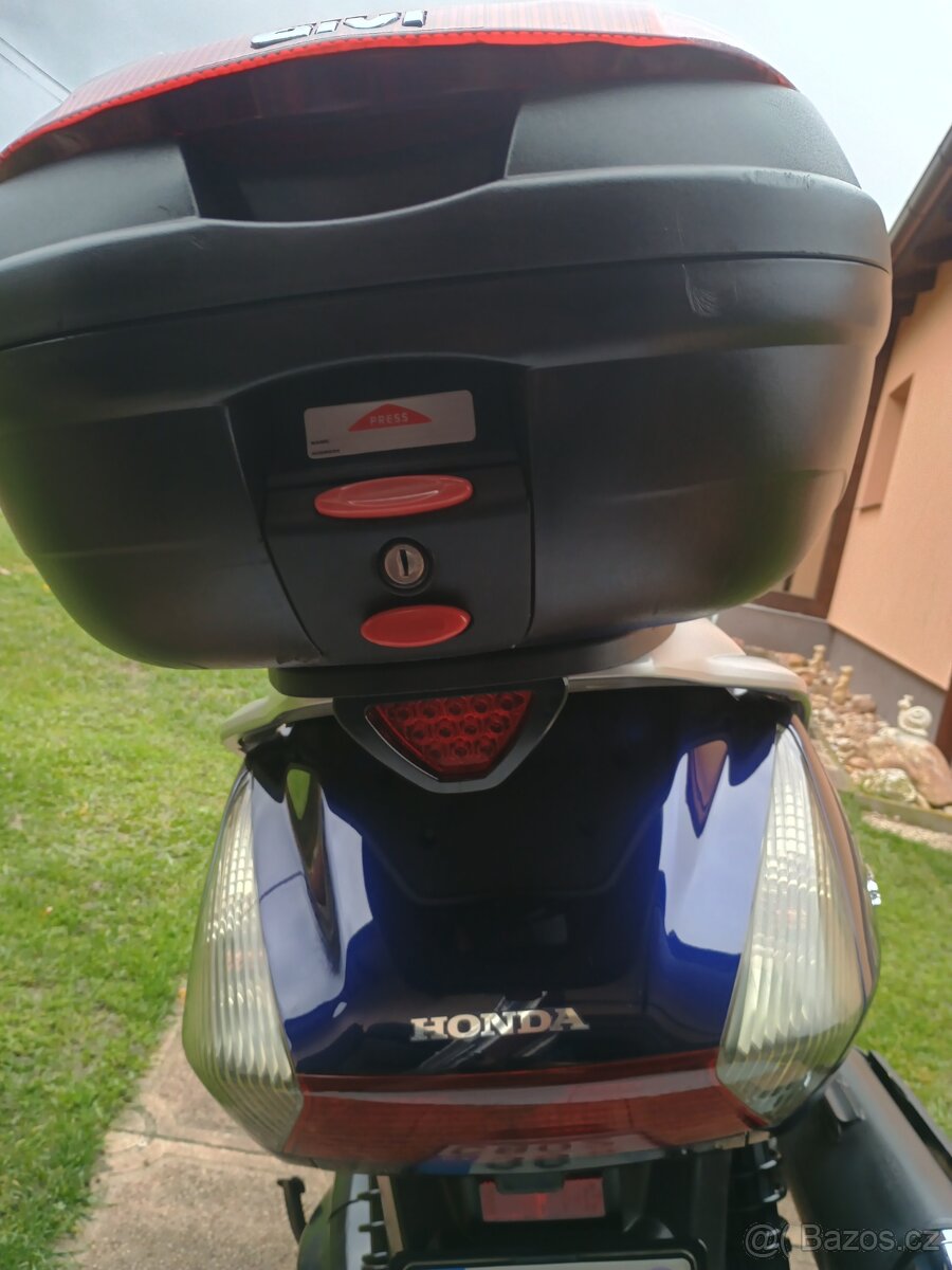 Honda FJS 400/600 Silver Wing - 9