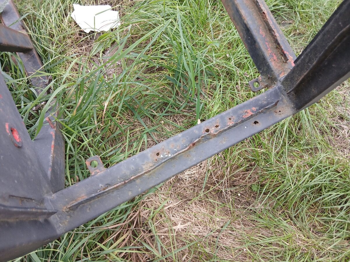 Rám kabiny Zetor (6911) - 9