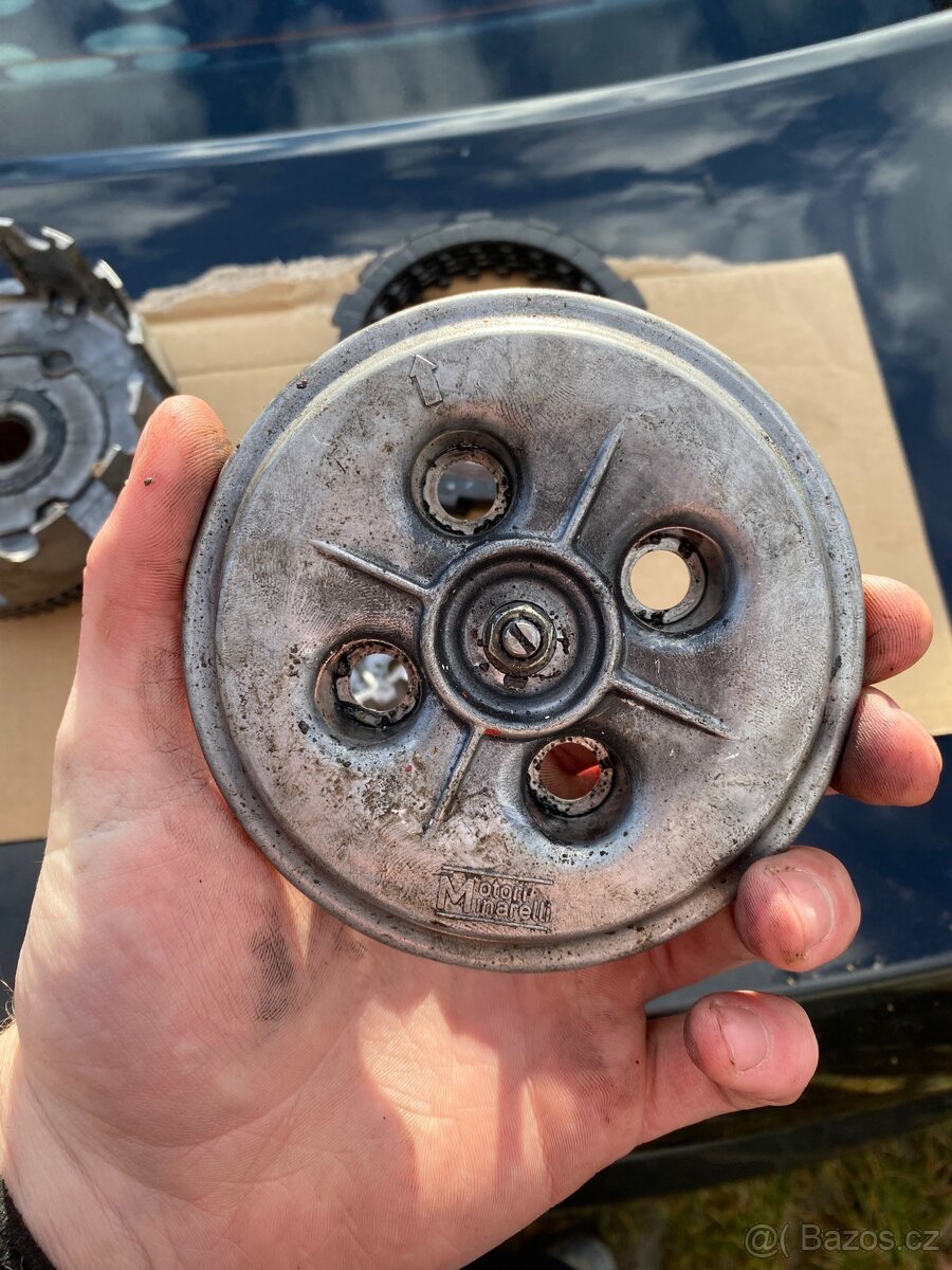 Spojka Yamaha dt 125 - 9