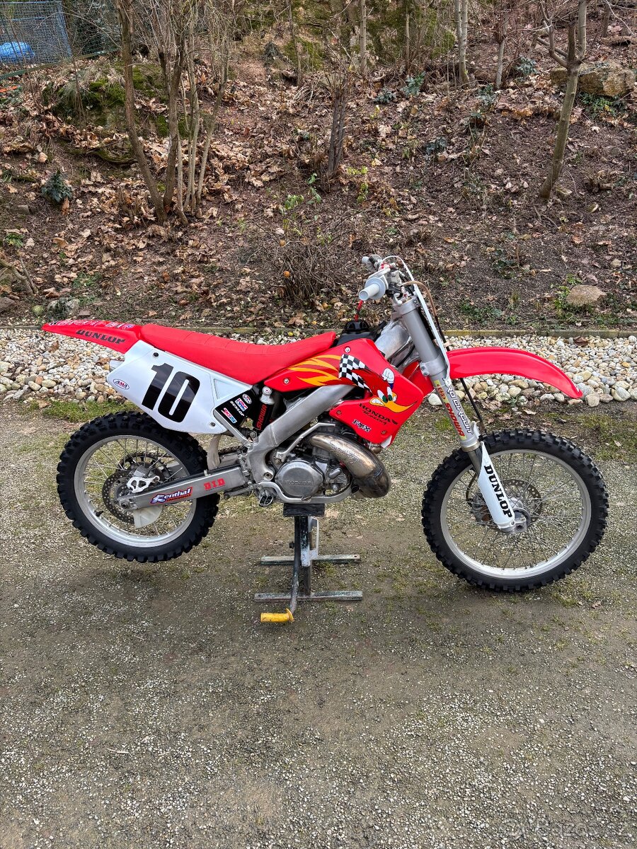 HONDA CR250r - 9