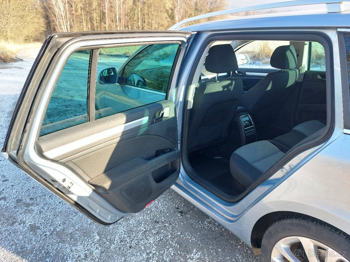 Škoda Superb 2.0TDi 103kw 10/2011 - 9