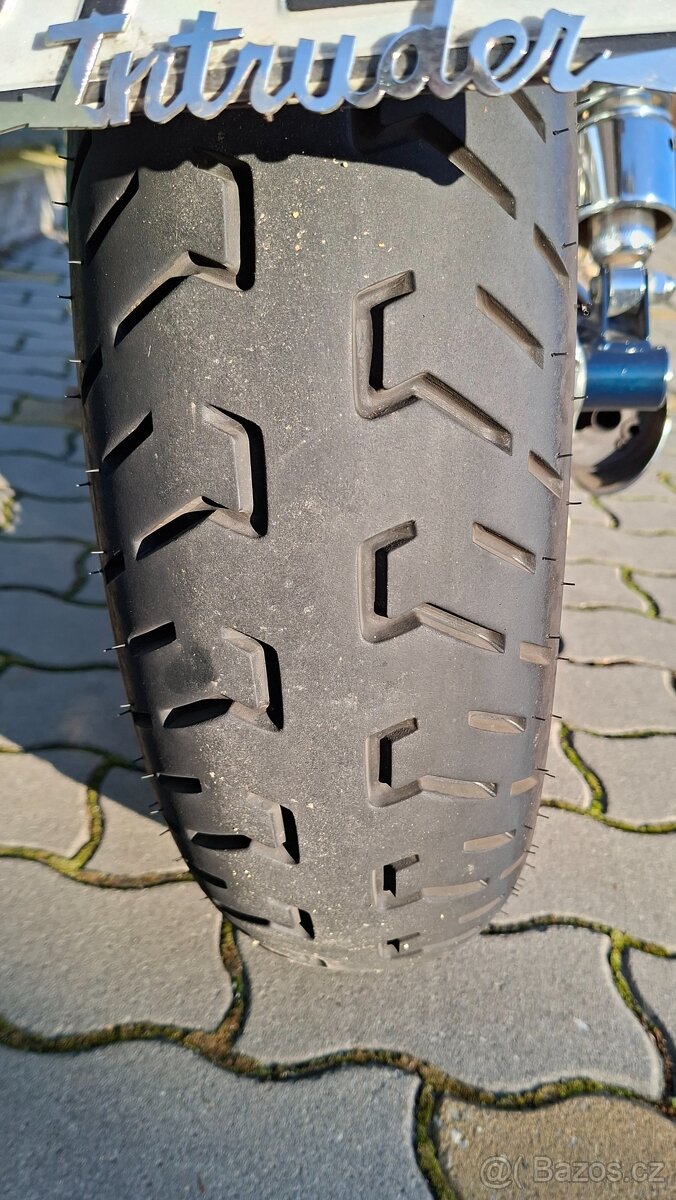 Suzuki VS 800 Intruder - 9