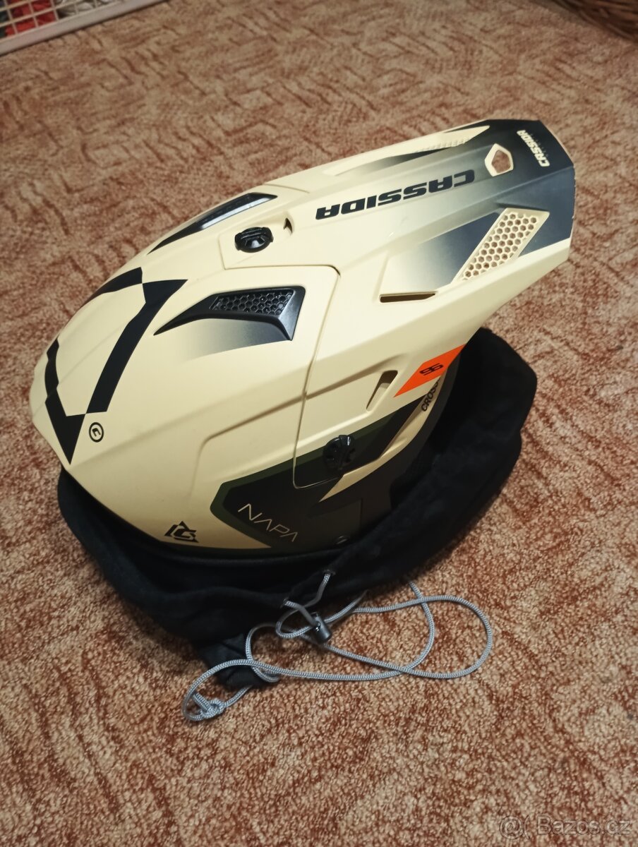 Nová Cassida,vel L - 9