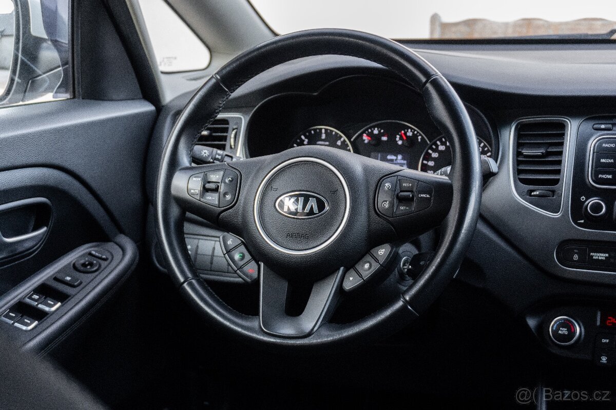 Kia Carens 1.7 CRDi - 9