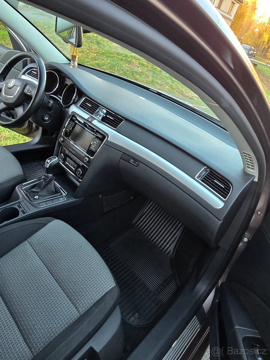 Škoda Superb 2.0TDi 103kw - 9