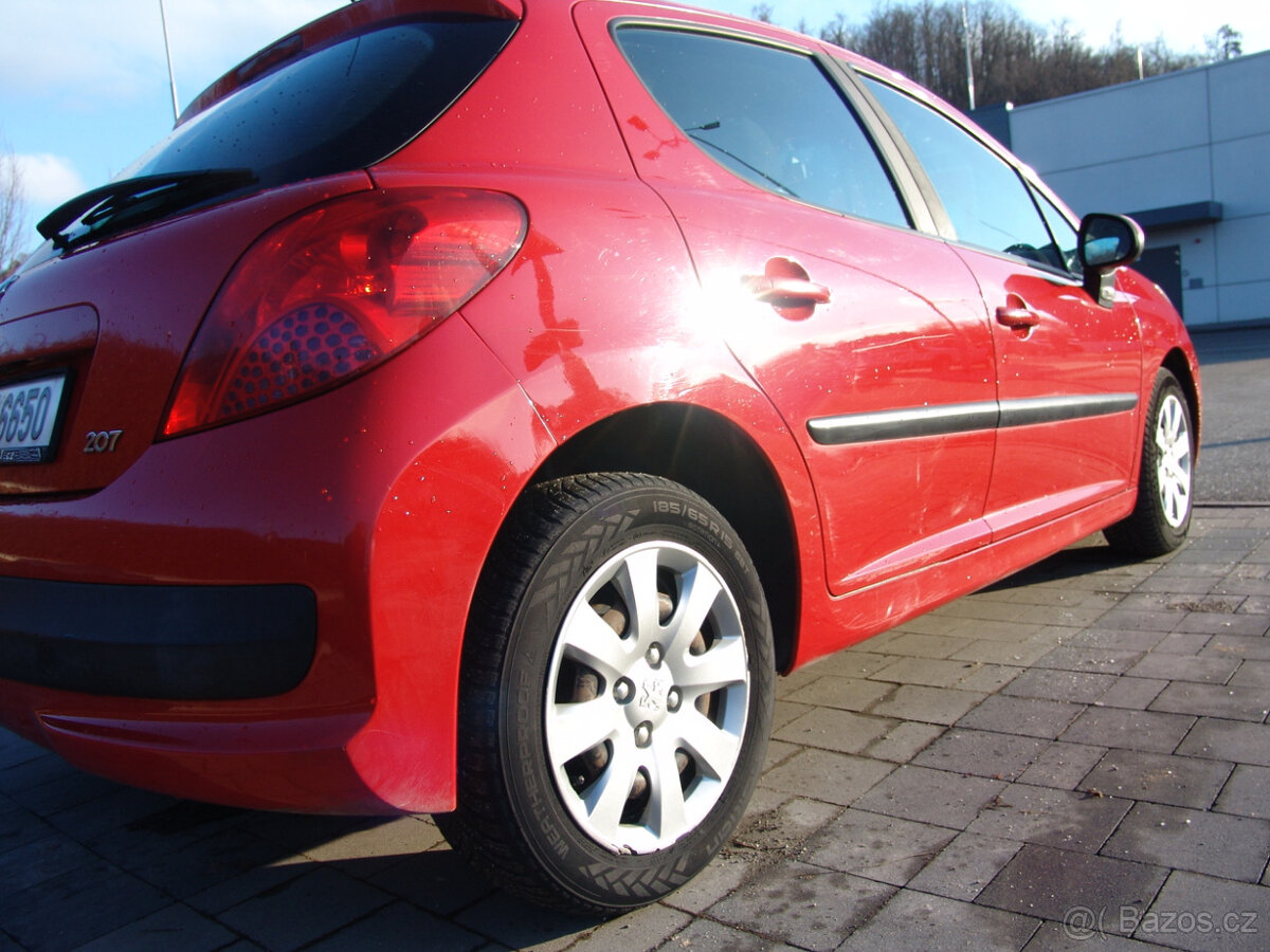 Peugeot 207 1.4i panorama. 2010, ČR. - 9