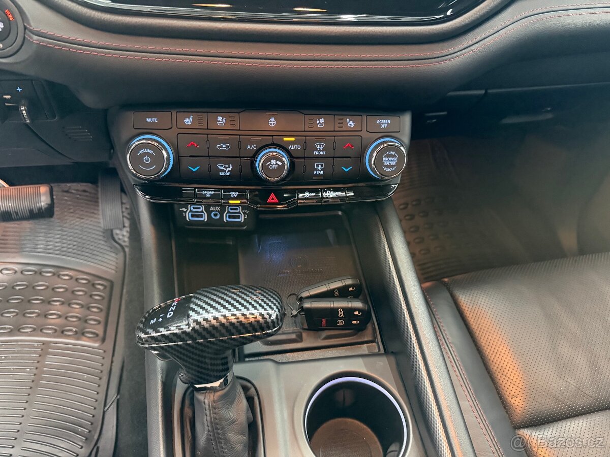 Dodge Durango R/T V8 5,7L Hemi 4WD,2021,6mist,65tis.km - 9