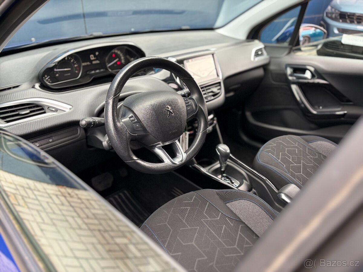 Peugeot 2008 Signature, 110k, Automat, Navigace - 9