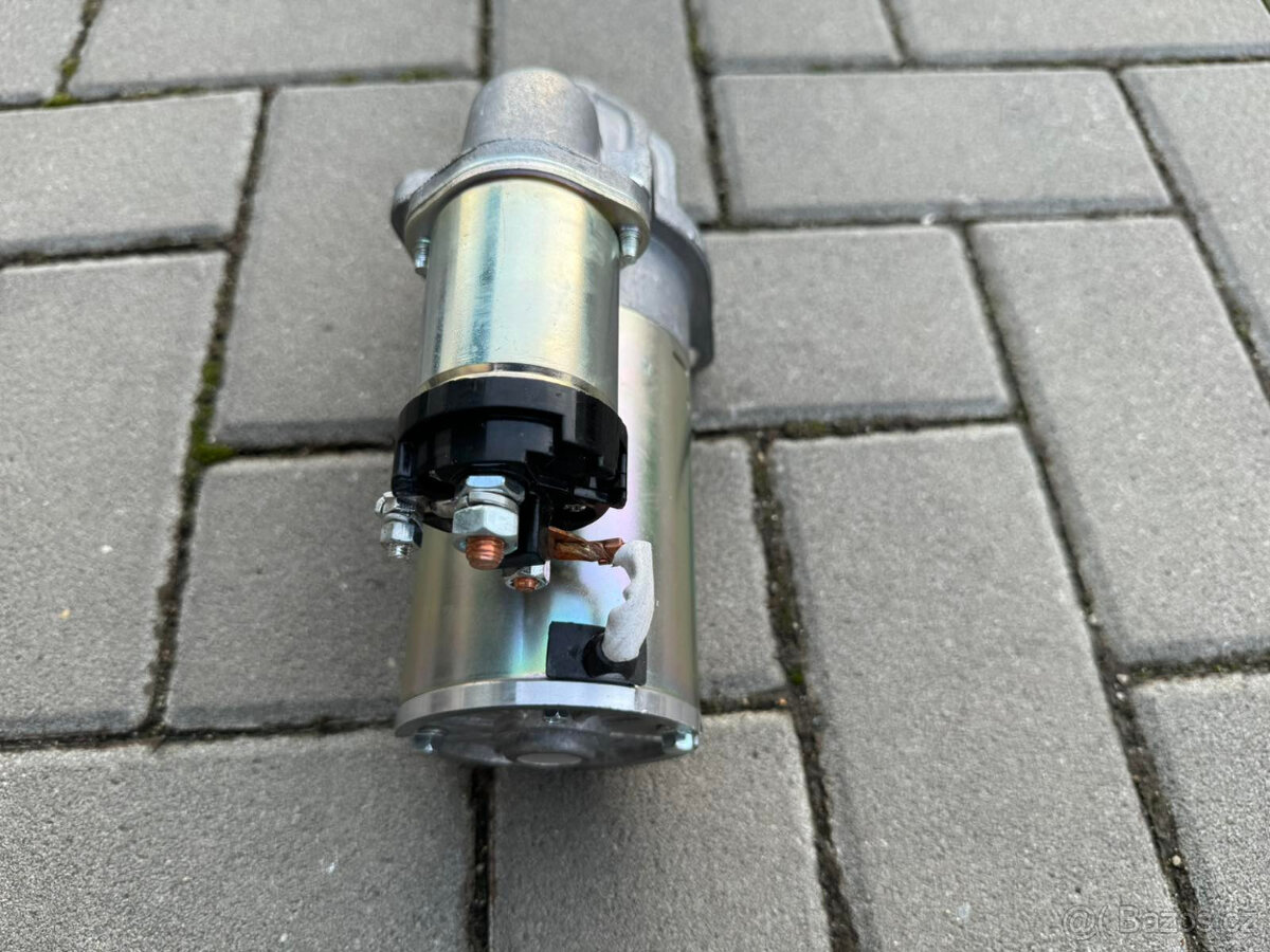 Volha Gaz 21, 24, UAZ, nový startér ,Tel 608 445 411 - 9