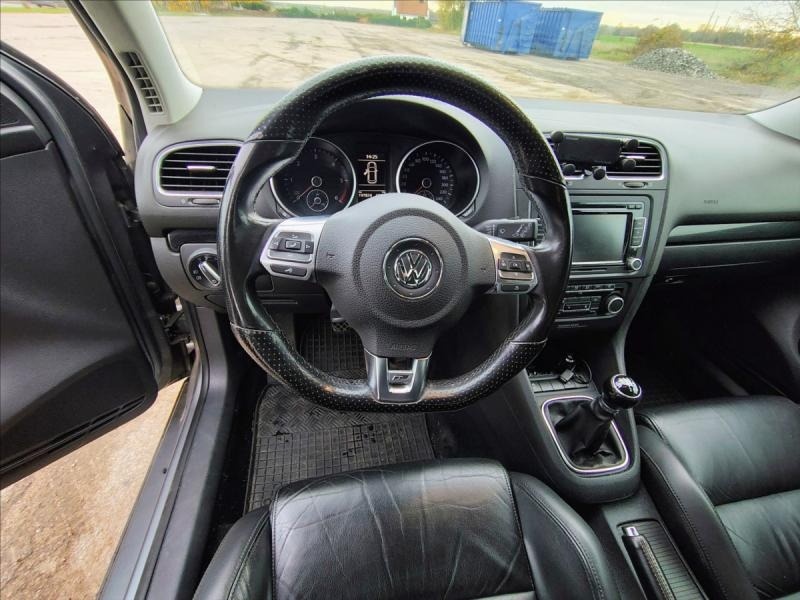 Prodám Volkswagen Golf - 9