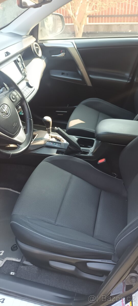 TOYOTA RAV 4 hybrid - 9