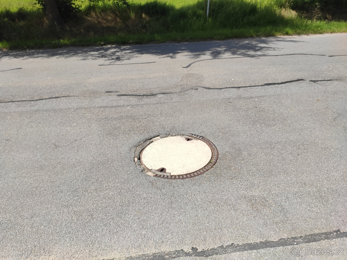 Prodej stavebního pozemku v Lužnici u Třeboně - 9