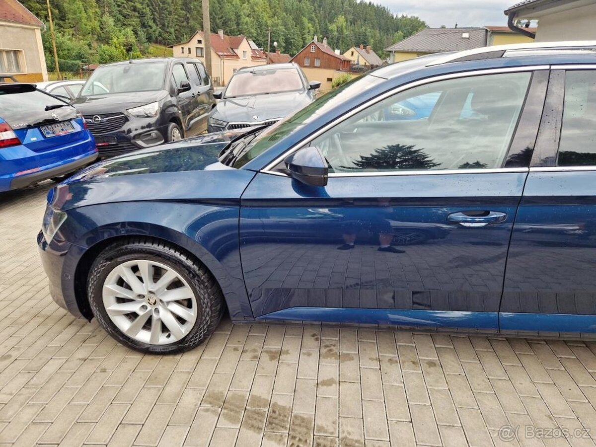 ŠKODA Superb, 2.0 TDi (110 kW), DSG, vyhřívaná zadní sedadla - 9