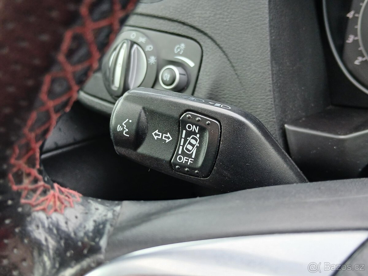 Ford S-MAX 2.0EB , 176 kW benzín, 2012 - 9