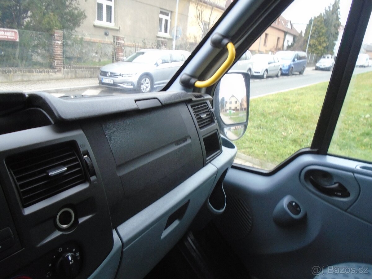 Ford Transit 2.2 TDCi 92kw 9 míst BUS 2014 - 9
