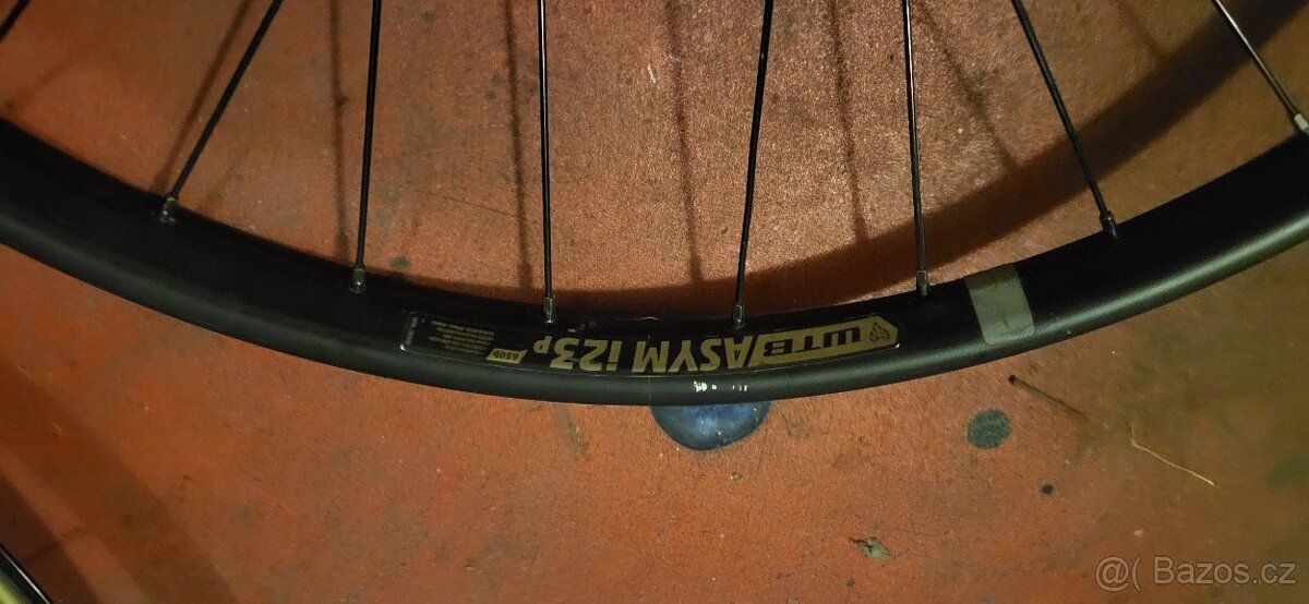 Přední a zadní kolo 27.5 na disc mtb - 9