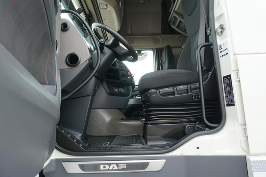DAF XF480 6x2 - velkoobjemová souprava průjezdná - 9