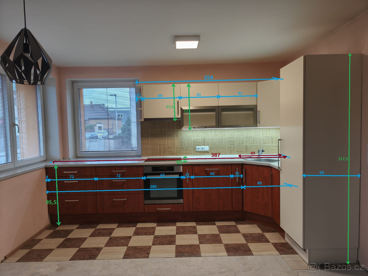 Kuchyňská linka se spotřebiči - 9