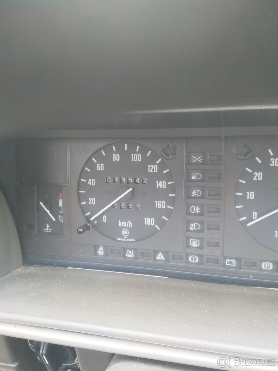 Škoda favorit 135 l - 9