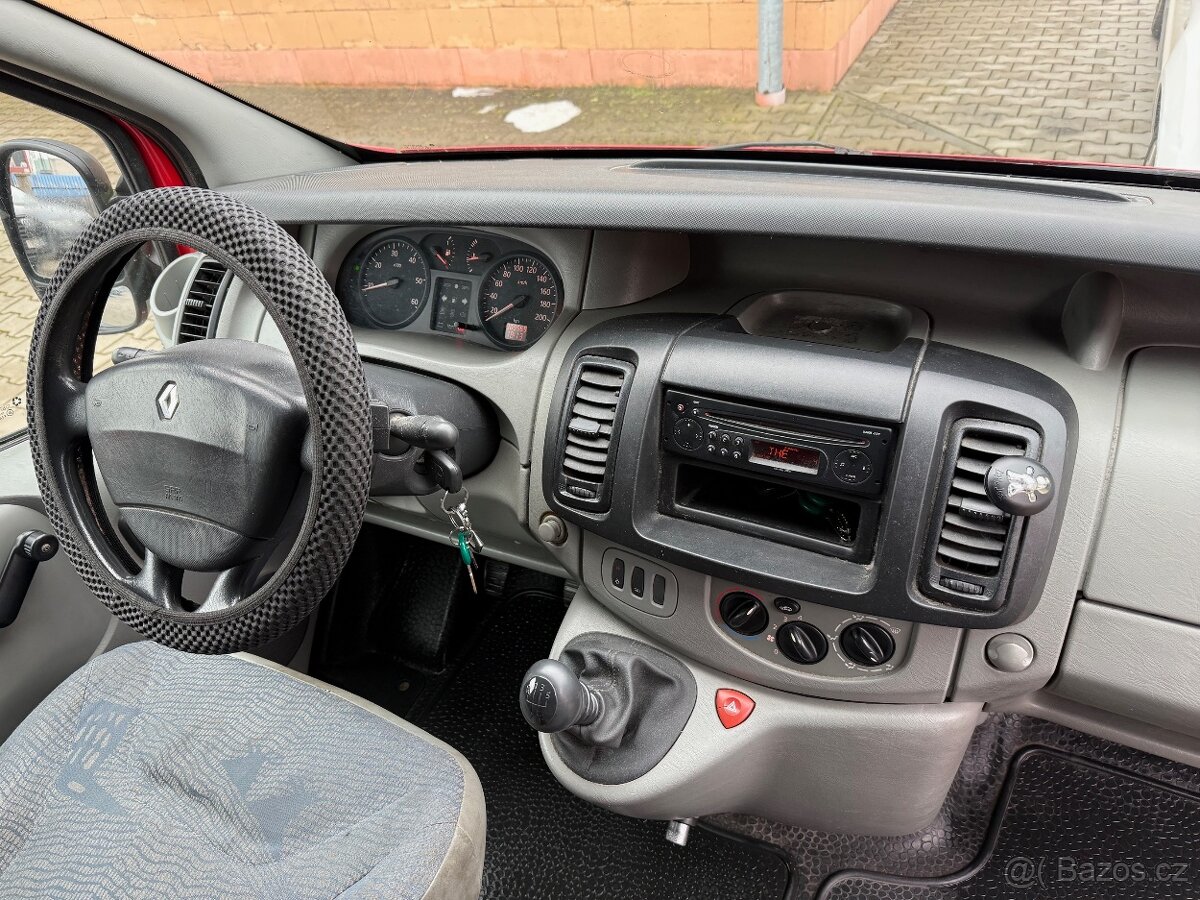Renault Trafic 1.9 DCi, původ Čr - 9