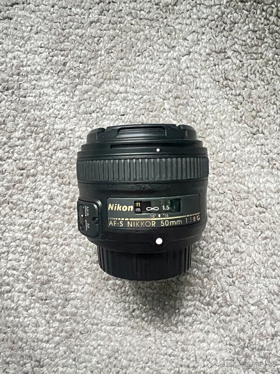 Nikon D5100 s příslušenstvím - 9