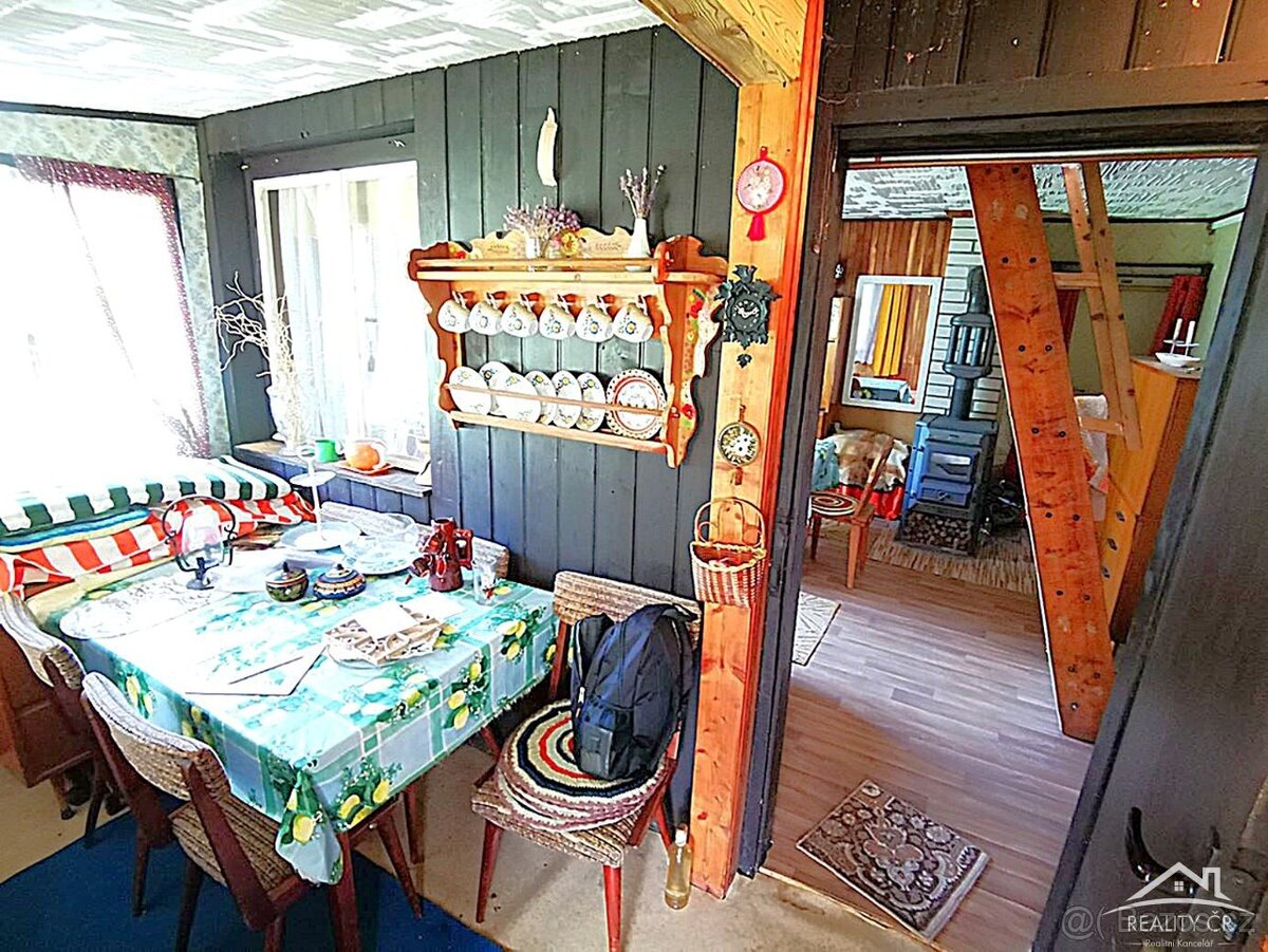 Chata Henčov řeka zahrada - 9