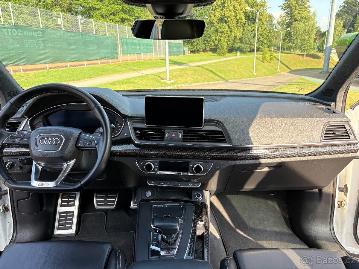 AUDI SQ5 3.0TFSI BLACK CARBON SERVIS ASO - 9