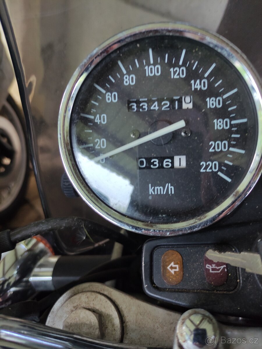 Prodám za dobrou cenu.Kawasaki Zephyr 550. - 9