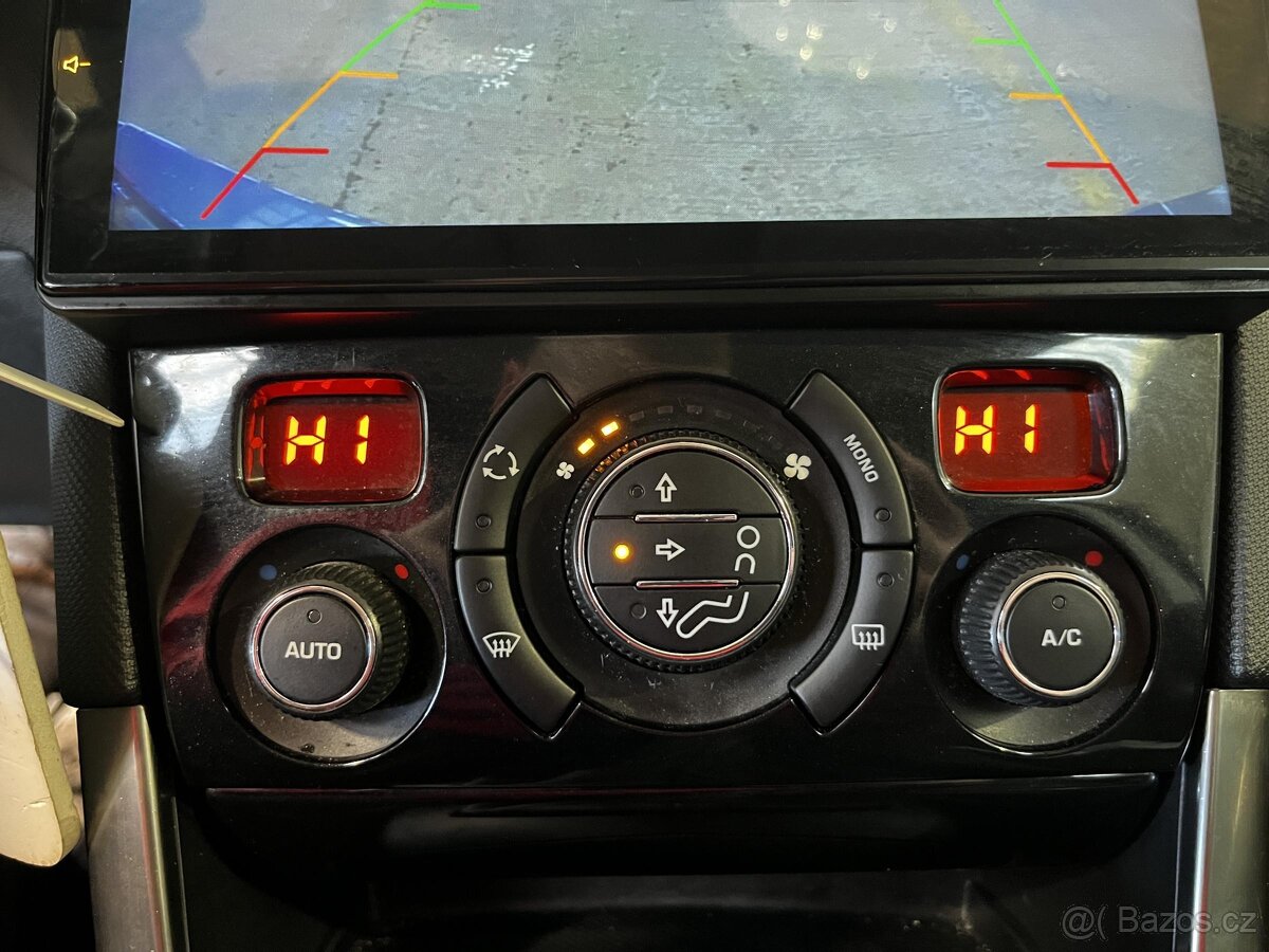 Peugeot 308 1.6 PT , 88 kW benzín, 2011 - 9