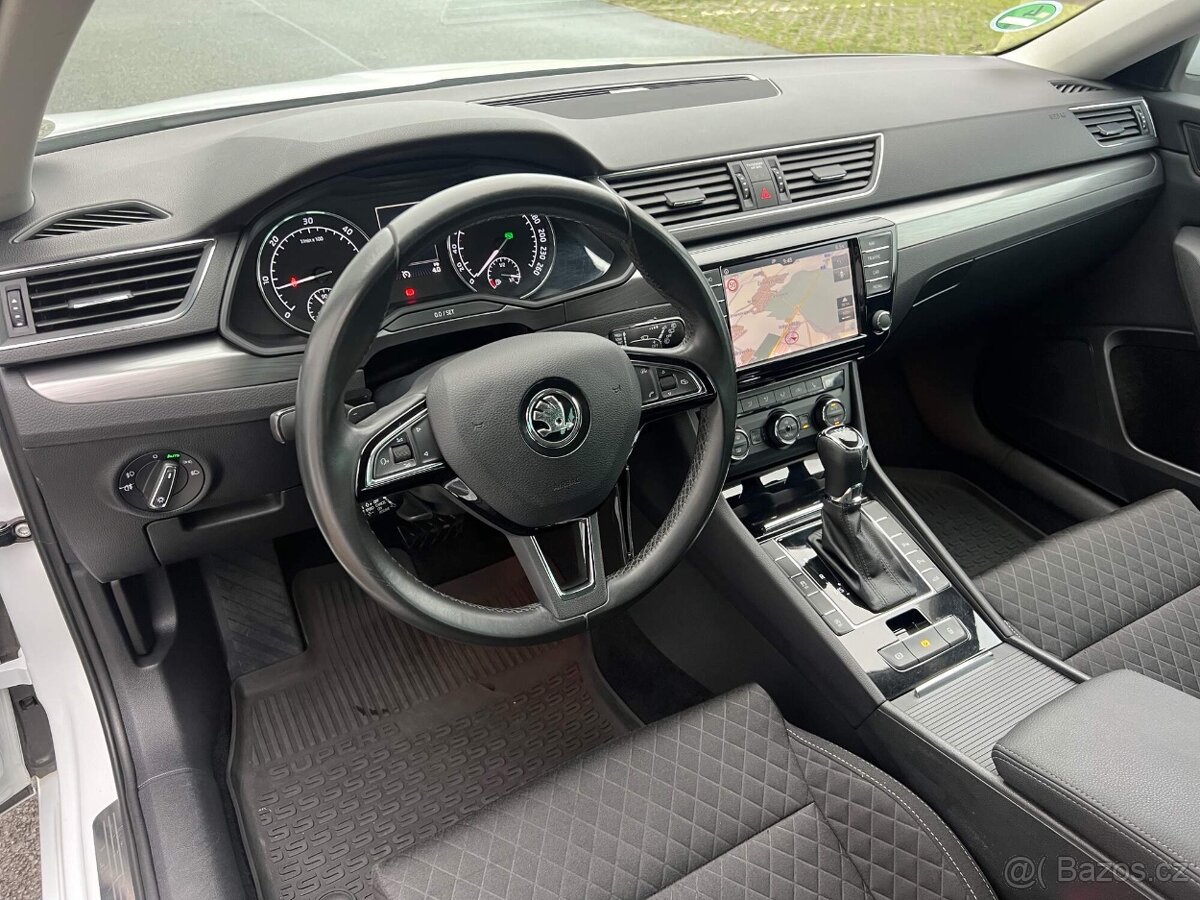 SUPERB 3 STYLE,2.0Tdi-140kw,DSG6,Bi-Xen,Navi,ACC,TAŽNÉ,MOON - 9