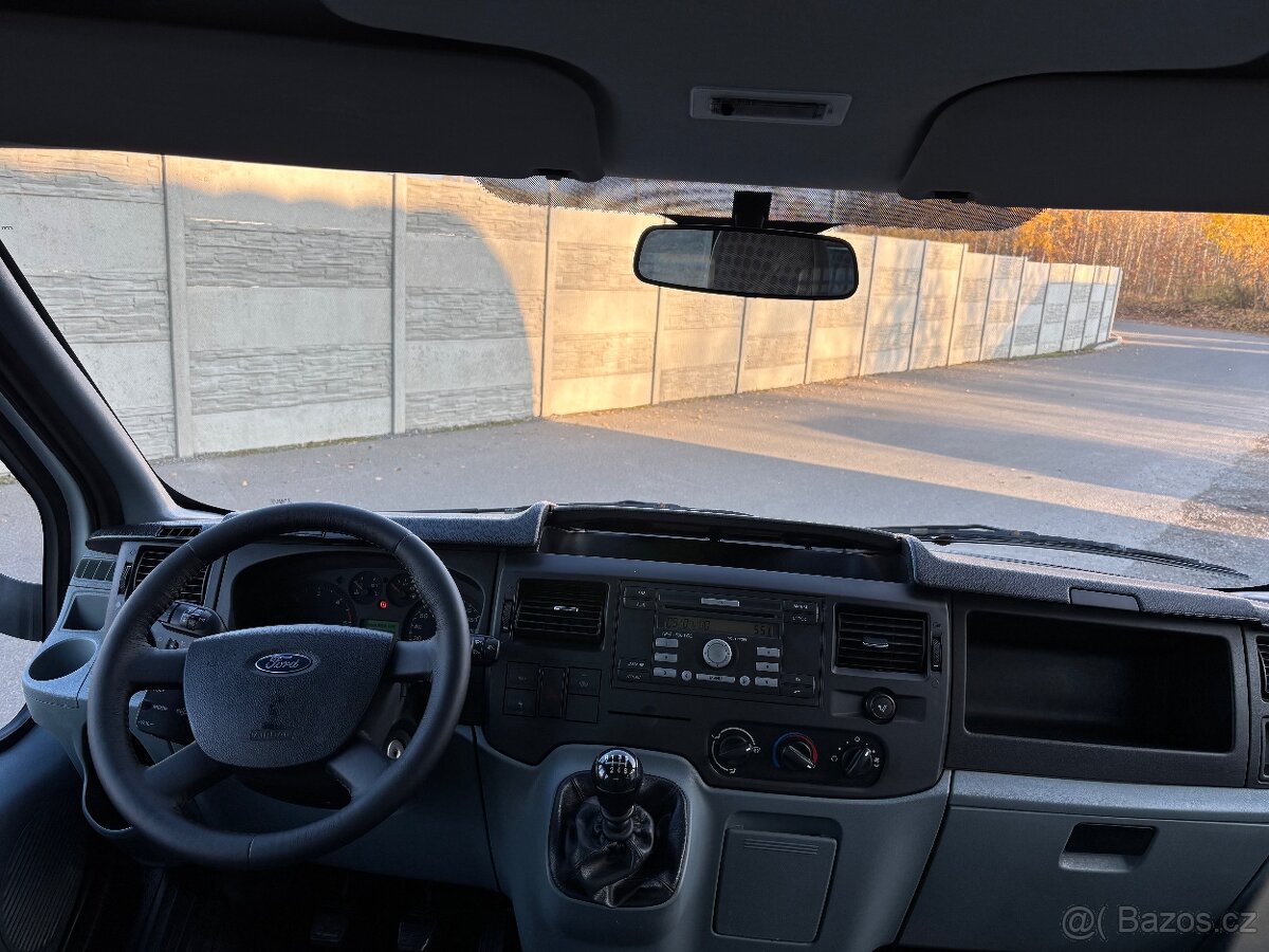 Ford Tranzit 7Míst Dvoj Montáž 2.2Tdci 114KW RV. 2014 - 9