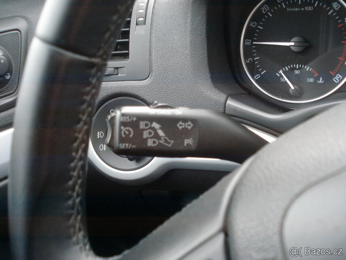 Škoda Octavia 1.6 TDi 4x4 ELEGANCE NAVI - 9