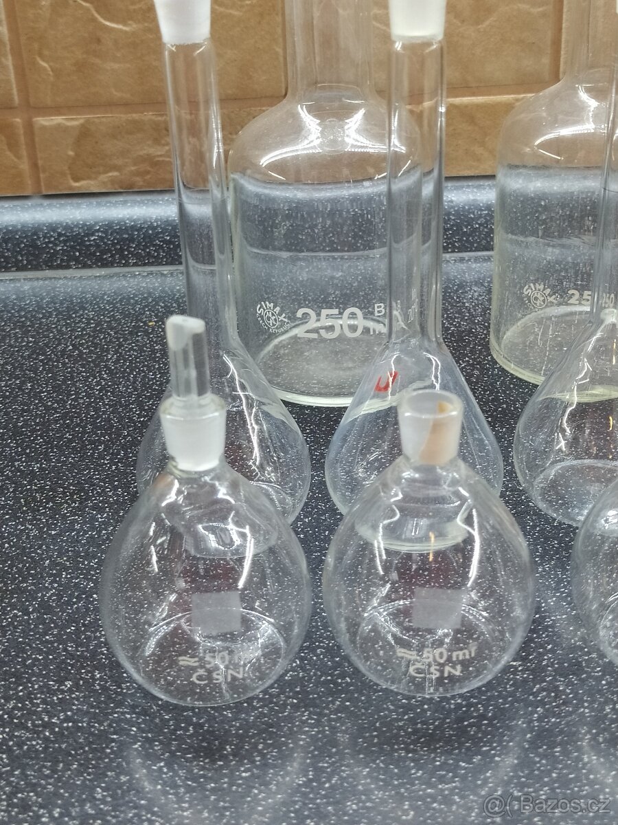 Laboratorní sklo - 9