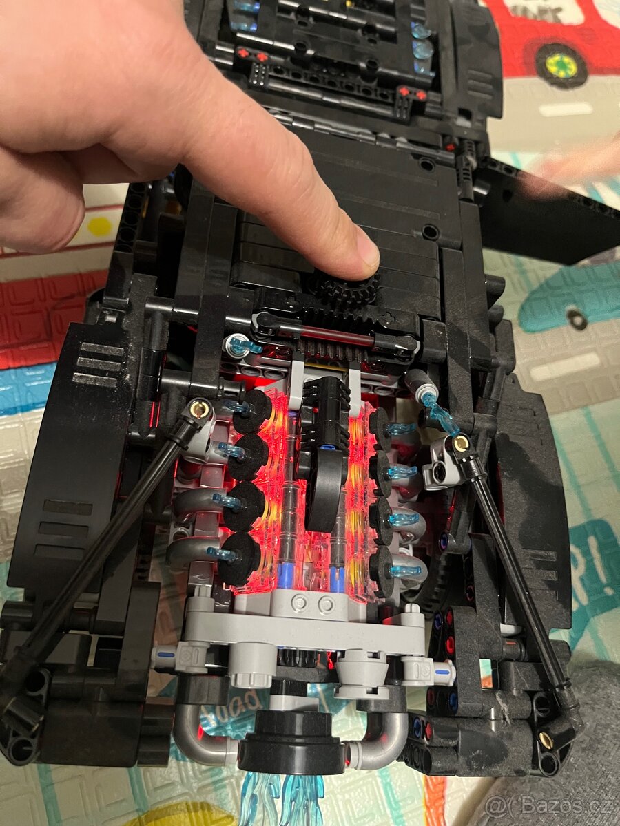 Lego Technic 42127 , 42124 - 9