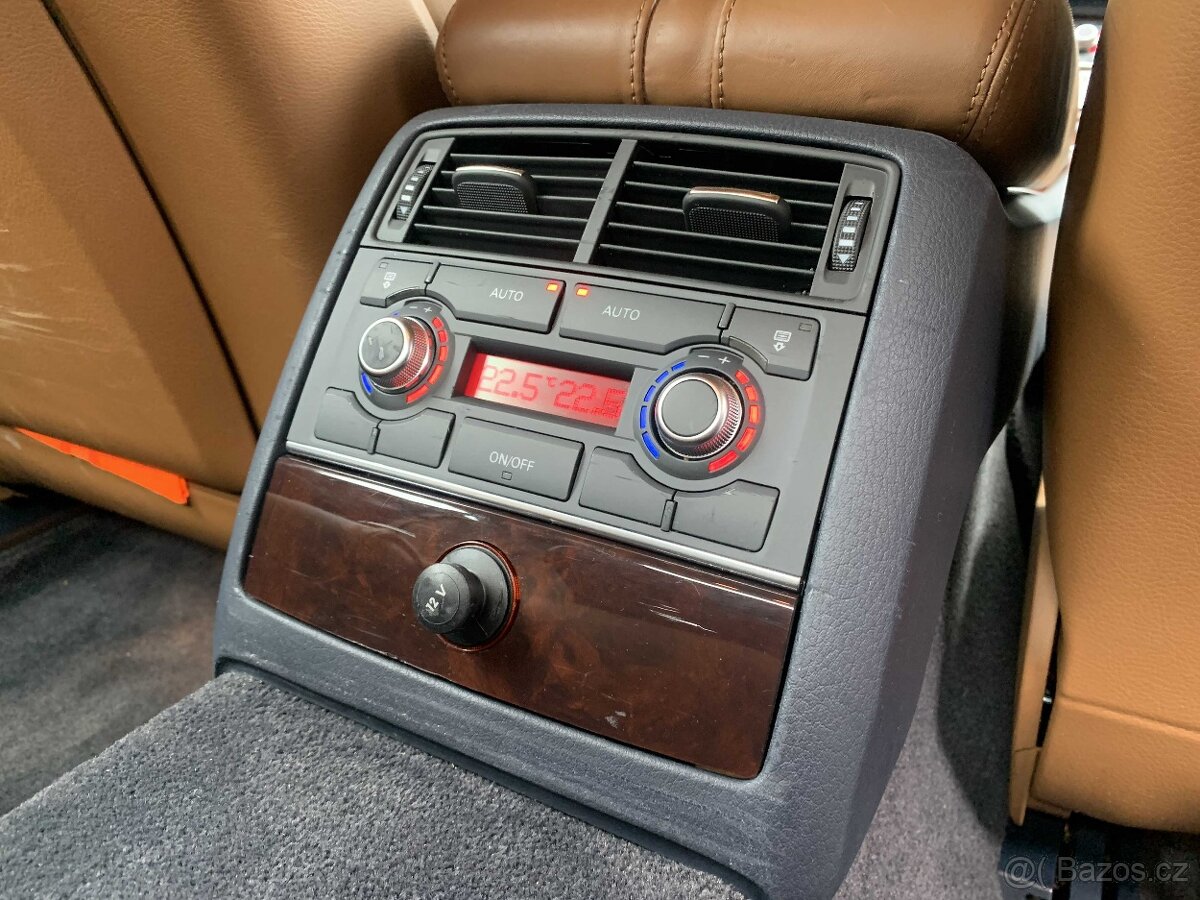 Audi A8 3.0 TDi 171 kW QUATTRO 1.MAJITEL r.v. 2007 - 9