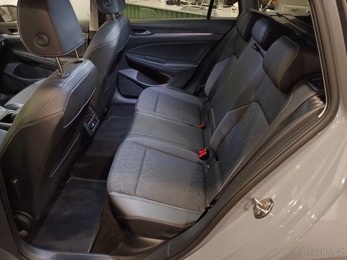 VW Golf Variant 1.5TSI 110kW Man. 2025 - Tovární ZÁRUKA - 9
