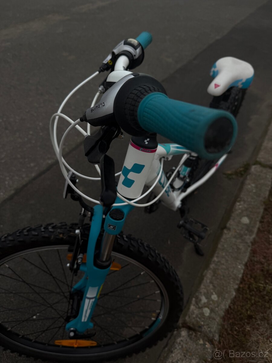 CUBE 24” dětské kolo - bílá tyrkysová - 9