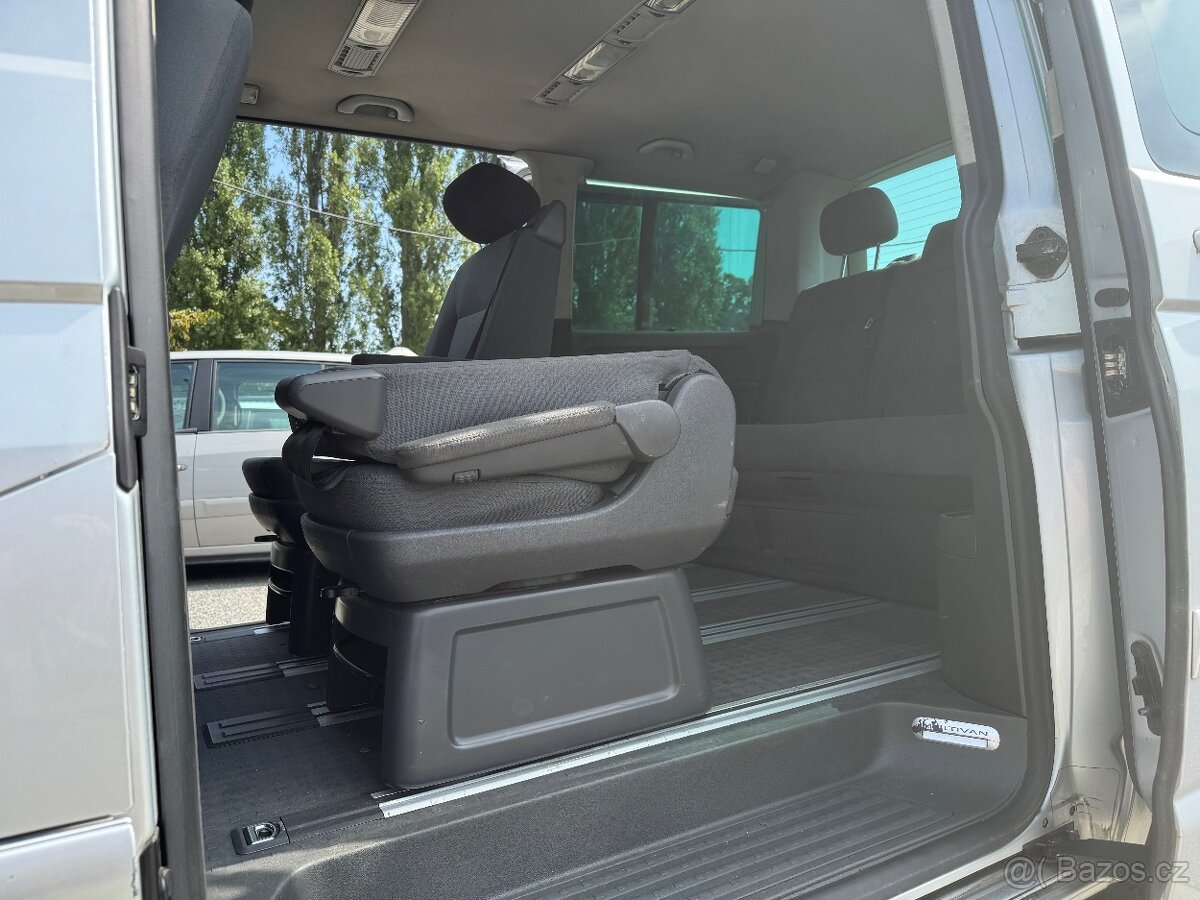 VW Multivan 128kw 2.5TDI - 9